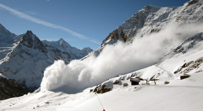 Ελβετία – Τέσσερις νεκροί και ένας τραυματίας από χιονοστιβάδα