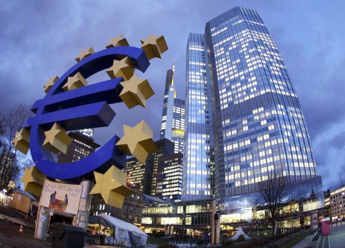 “Στοπ” της ΕΚΤ στις αγορές εντόκων προς τις ελληνικές τράπεζες