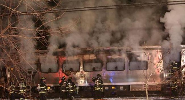 Αδιευκρίνιστοι οι λόγοι για το σιδηροδρομικό δυστύχημα στη Νέα Υόρκη