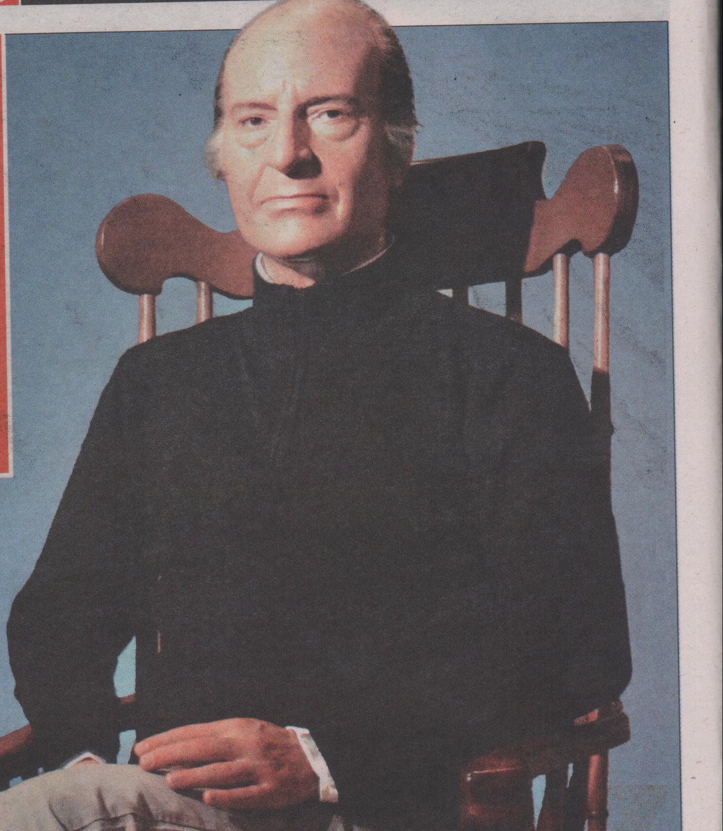 Κέρινο ομοίωμα του Οδυσσέα Ελύτη