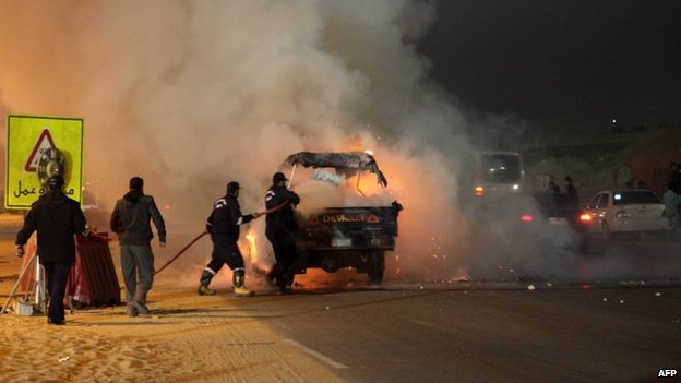 22 νεκροί από συγκρούσεις φιλάθλων- αστυνομίας στο Κάιρο – ΦΩΤΟ