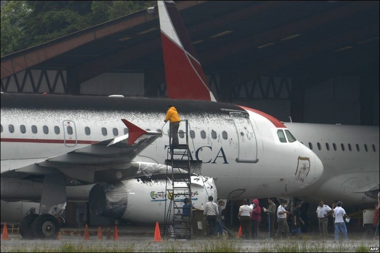 Γουατεμάλα- Η ενεργοποίηση του ηφαιστείου Φουέγκο έκλεισε το διεθνές αεροδρόμιο
