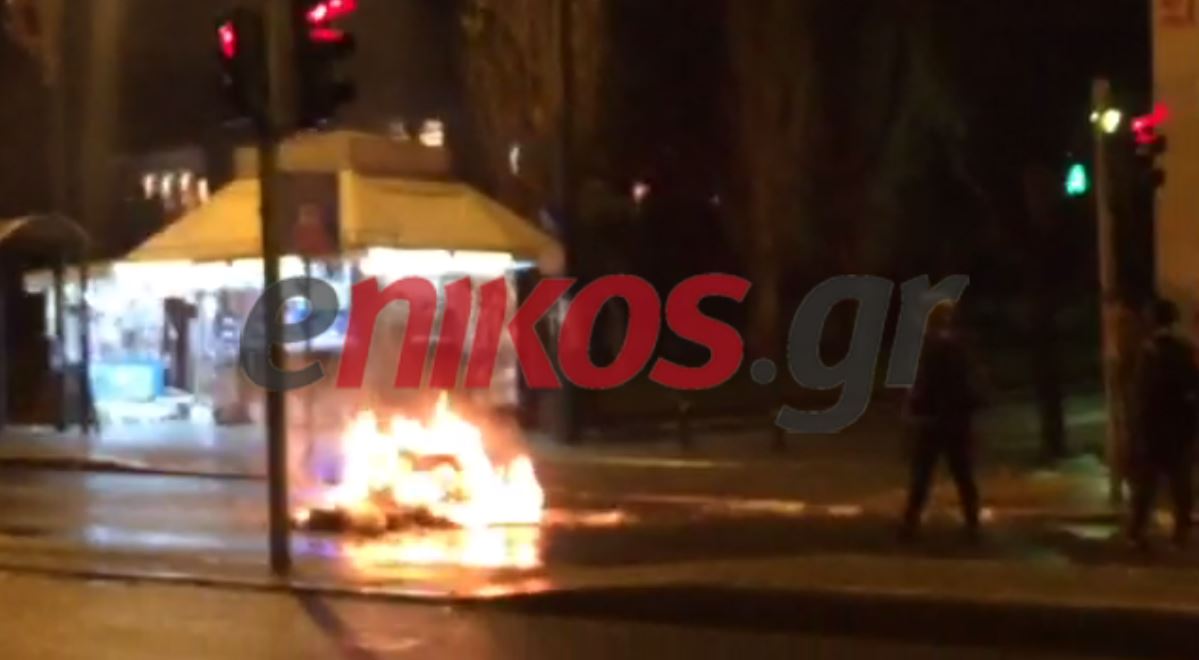 Συνεχίζεται η ένταση – Κλειστή η Πατησίων – ΒΙΝΤΕΟ