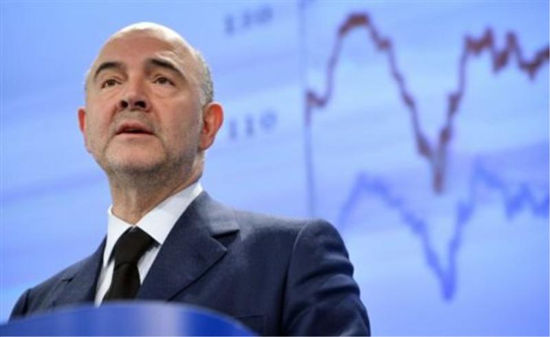 Μοσκοβισί: Διετής παράταση στη Γαλλία για να μειωθεί το έλλειμμα