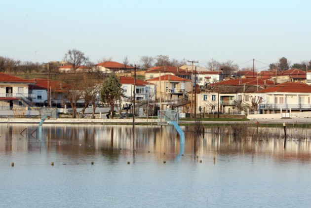 Στον Έβρο μετρούν “πληγές”