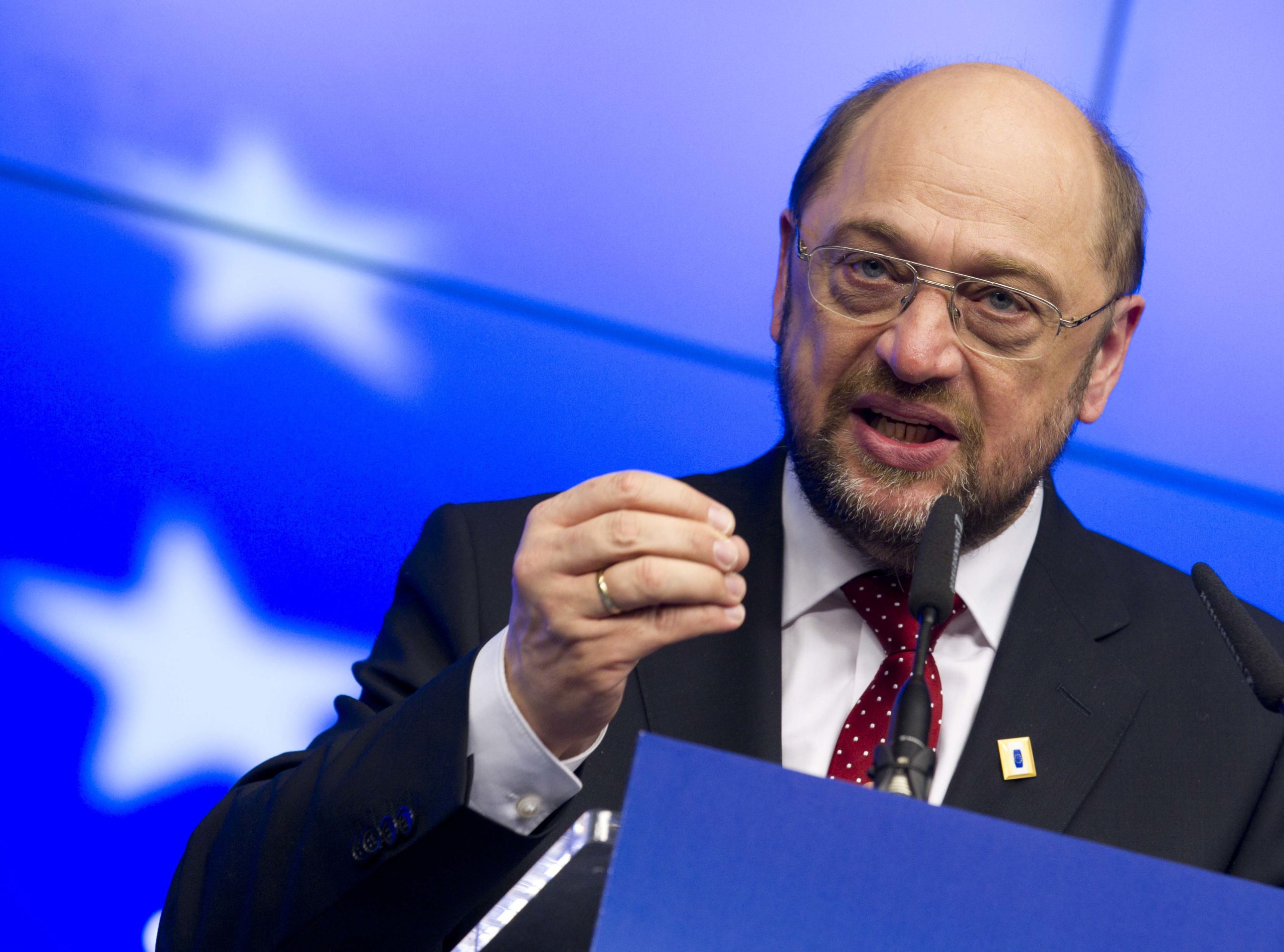 Σουλτς: Οι Έλληνες θα μπορούσαν να απευθύνονται σε ΕΕ και ΔΝΤ