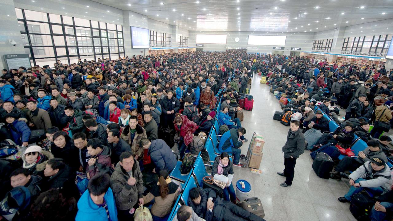 Lunar New Year, Chinese New Year, 2015, Year of the goat, China, high speed rail (Credit: Ed Jones /Getty)