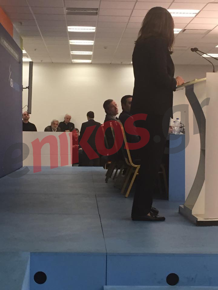 Η στιγμή που η Ντόρα είπε στον Σαμαρά: Γιατί φοβάσαι το συνέδριο – ΦΩΤΟ