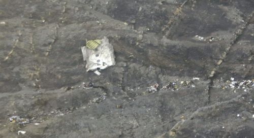 Οι Γάλλοι εξετάζουν το ενδεχόμενο της αυτοκτονίας του πιλότου