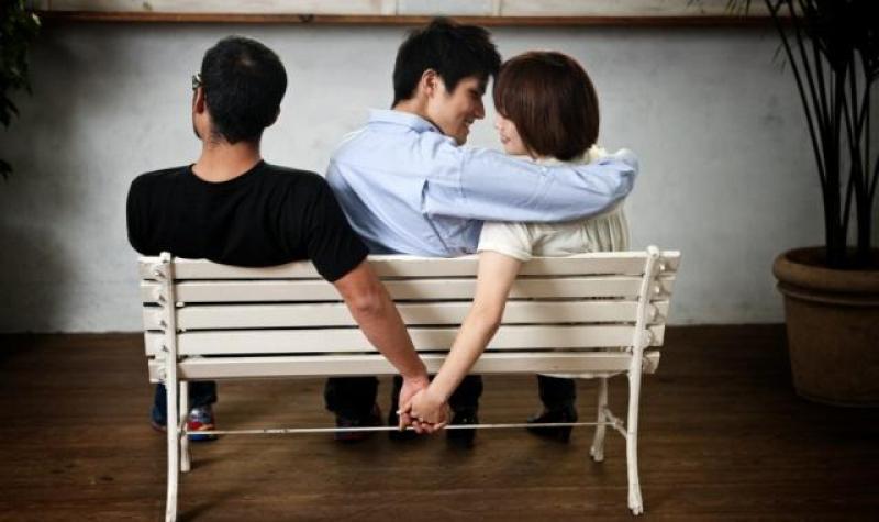 Συμπεριφορές της γυναίκας που απατάει τον άντρα της