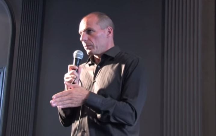 Βαρουφάκης: Αυτή είναι η αλήθεια για το βίντεο με τη χειρονομία