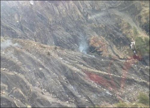 Η πρώτη φωτογραφία από τα συντρίμμια του μοιραίου Airbus