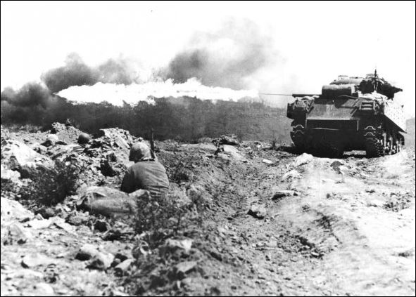 DW: Και οι Ιταλοί ζητούν αποζημιώσεις από τη Γερμανία