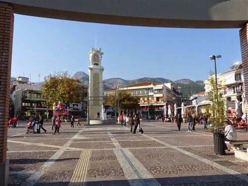 Γυμνός άνδρας κυκλοφορούσε στην Ξάνθη