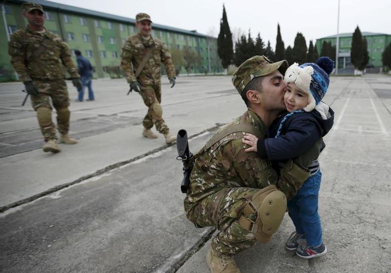 Ομπάμα: Φρενάρει την αποχώρηση στρατευμάτων από το Αφγανιστάν