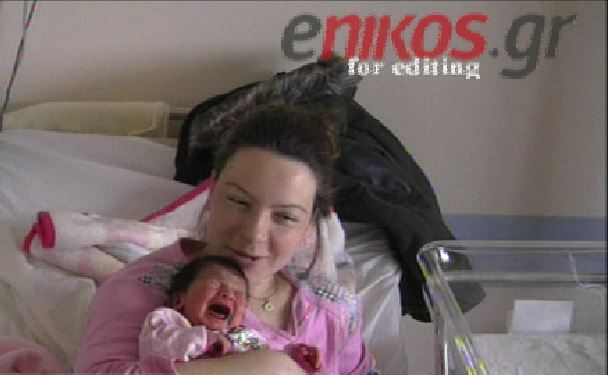 Μητέρα γέννησε εν πλω – ΒΙΝΤΕΟ