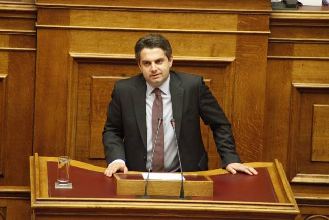 Κωνσταντινόπουλος: «Οι βουλευτές να επιστρέψουν τις καταθέσεις στην Ελλάδα»
