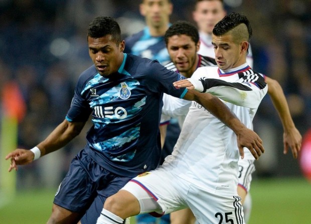 Πέταγαν φωτιές οι “δράκοι”