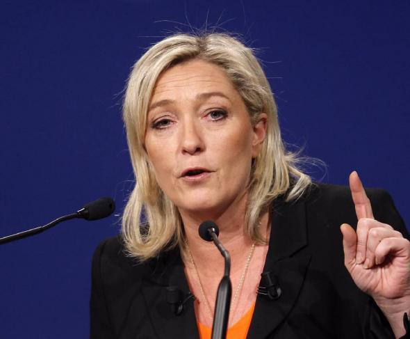 Έλεγχος για παράτυπες μισθοδοσίες στο κόμμα της Λεπέν