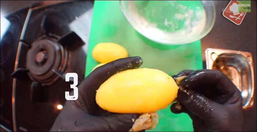 Το κόλπο με τις πατάτες και το παγωμένο νερό – ΒΙΝΤΕΟ