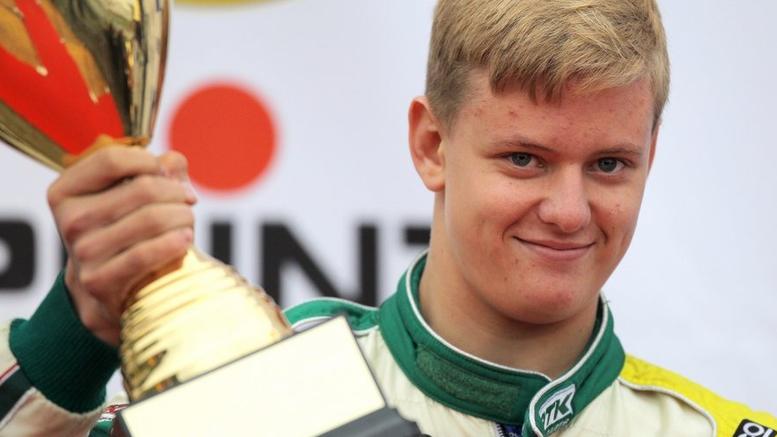 Άρχισε με ατύχημα ο γιος του Σουμάχερ