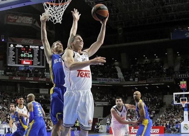 Δένει την πρωτιά η Ρεάλ