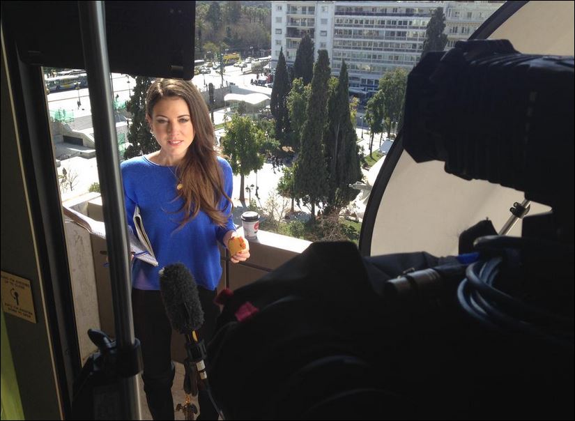 Η δημοσιογράφος του CNBC που εκνεύρισε τον Βαρουφάκη – ΒΙΝΤΕΟ