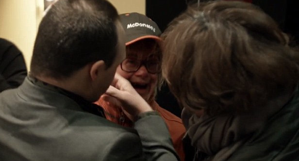 Μια ξεχωριστή πρόταση γάμου που ανατριχιάζει – ΒΙΝΤΕΟ