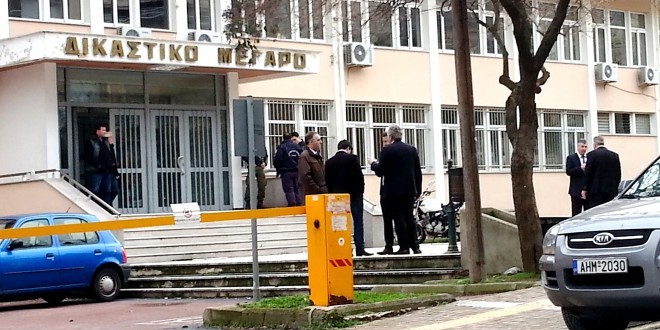 Αρνήθηκε να πληρώσει χωρίς απόδειξη και του… έσπασαν το σαγόνι