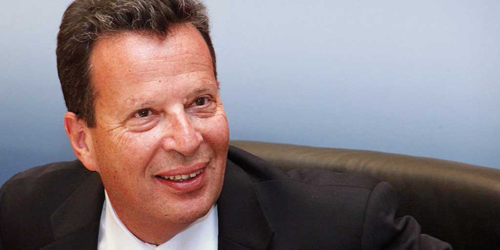 Κύρτσος: Τα γκρεμίζει όλα η Παναρίτη