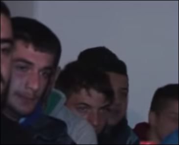 Ο Βαγγέλης Γιακουμάκης σε κρητικό γλέντι λίγο πριν εξαφανιστεί – ΒΙΝΤΕΟ