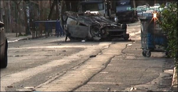 Πεδίο μάχης θυμίζουν τα Εξάρχεια