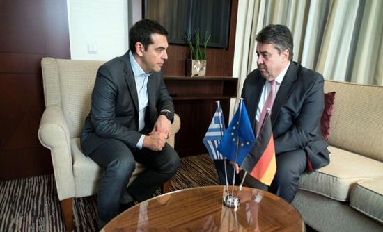 Αισιοδοξία στην Αθήνα μετά τις επαφές στο Βερολίνο