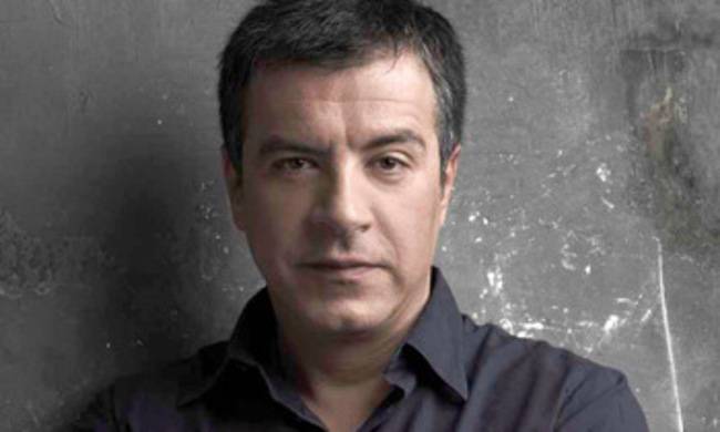 Θεοδωράκης: “Δεν είναι εποχή για μεγάλα λόγια”