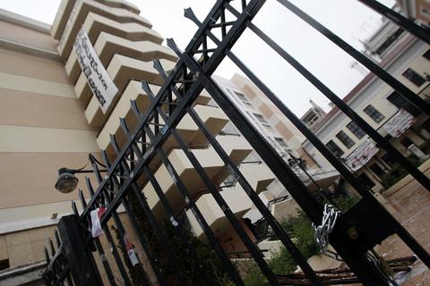 Ποινική δίωξη για βανδαλισμούς δίπλα στην υπό κατάληψη Νομική