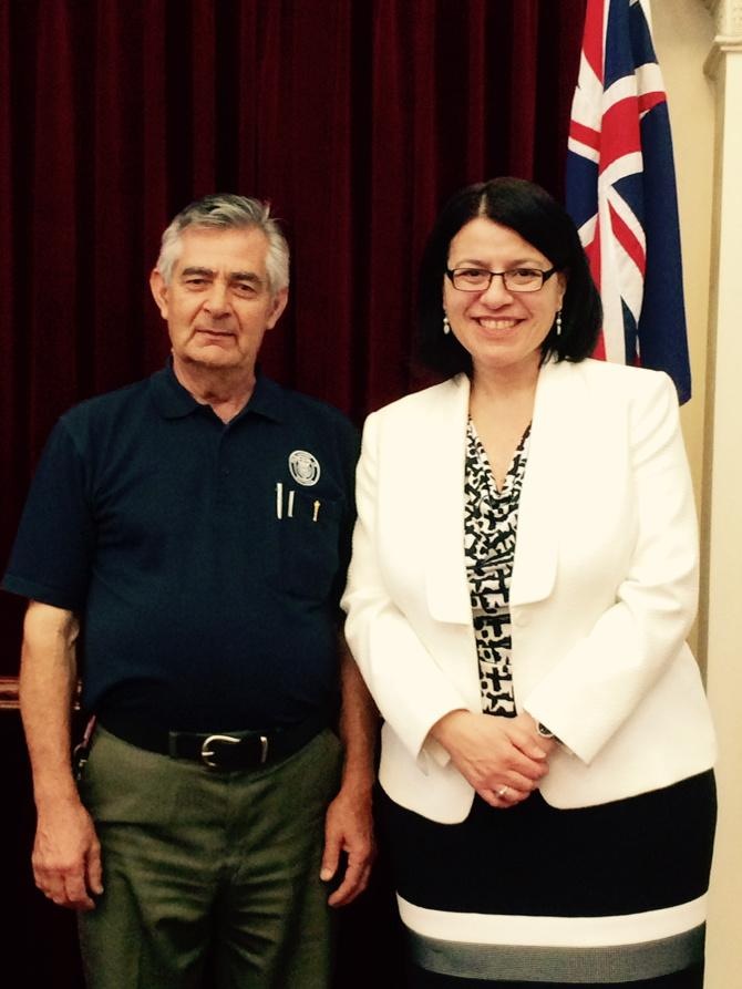 Τιμή για τον ομογενή που άλλαζε τα φώτα…