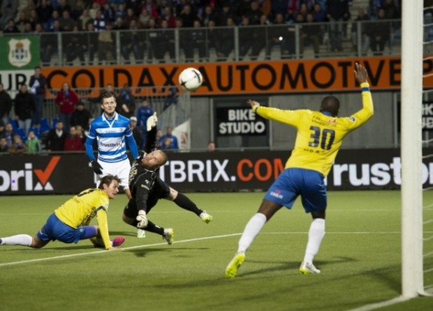 Επέστρεψε η PSV, ξέσπασε η Τσβόλε