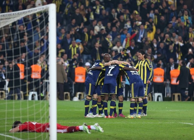 Μεγάλη νίκη η “Φενέρ” – ΒΙΝΤΕΟ