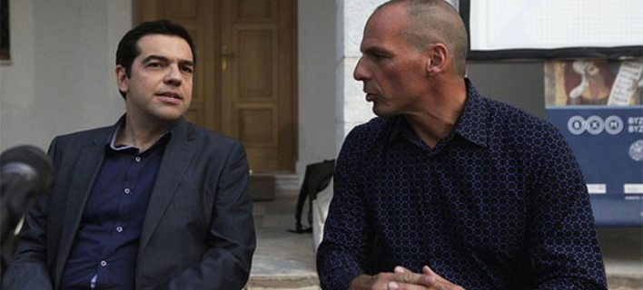 Σε εξέλιξη η συνάντηση Τσίπρα – Βαρουφάκη στο Μαξίμου