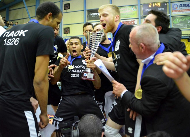 Μετά το κύπελλο ο ΠΑΟΚ θέλει και το πρωτάθλημα