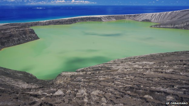 A green toxic lake at the Hunga Tonga volcano - March 2015