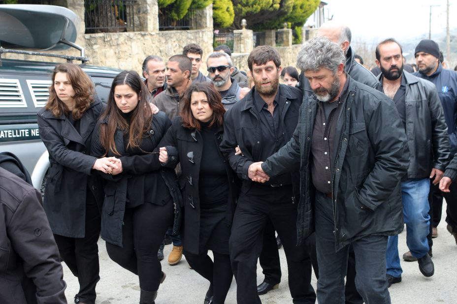 Τα τραγικά λόγια των γονιών του Βαγγέλη Γιακουμάκη στην κηδεία