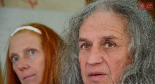 Το ζευγάρι των Γερμανών που πλήρωσε για τις… αποζημιώσεις – ΒΙΝΤΕΟ