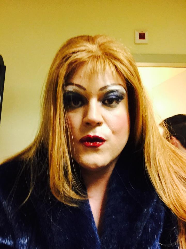 Ποιος Έλληνας ηθοποιός είναι η γυναίκα της φωτογραφίας;