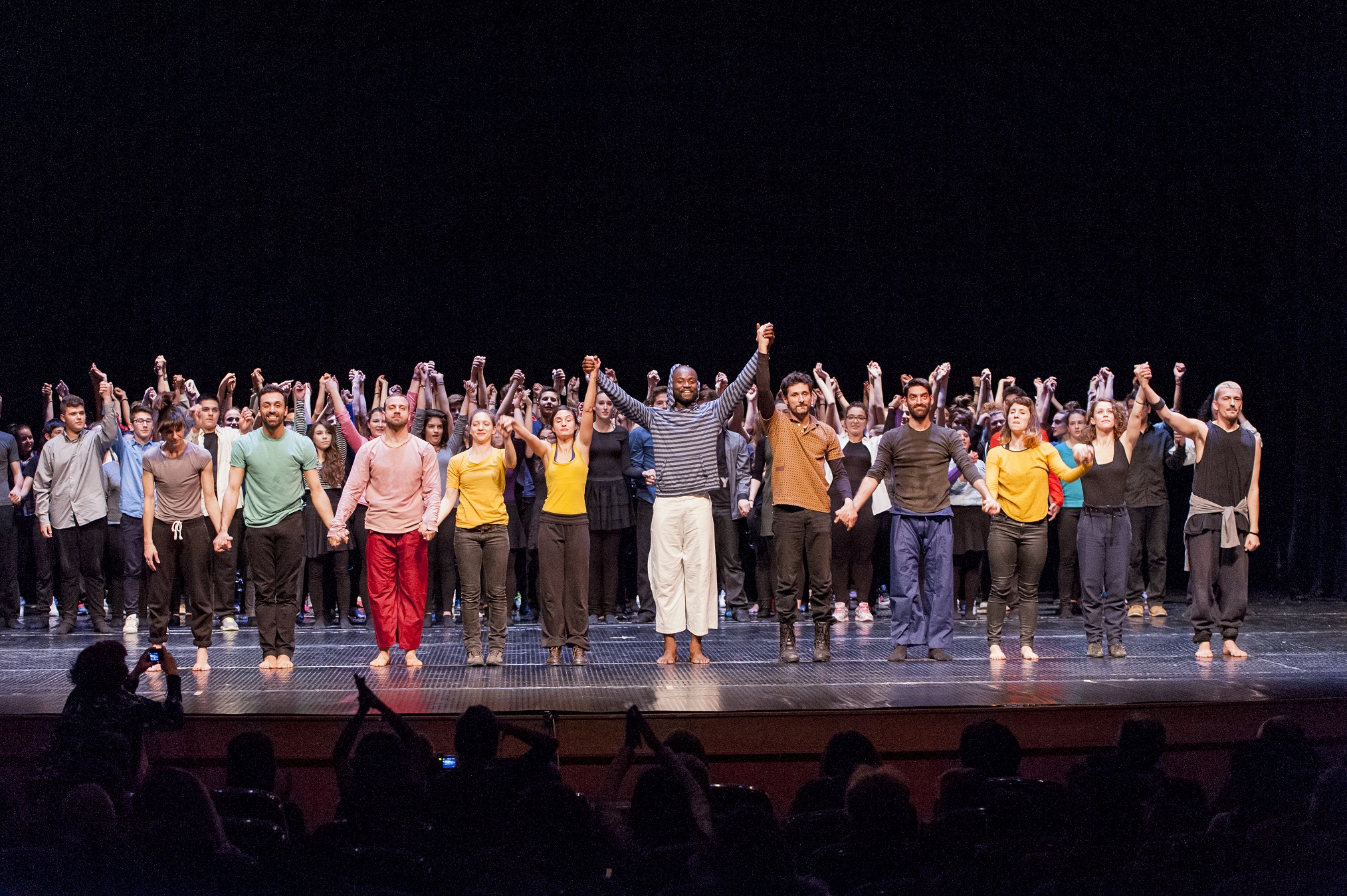 Dancing to connect- Χορεύω άρα επικοινωνώ