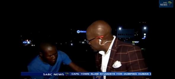 Λήστεψαν δημοσιογράφο την ώρα της… ζωντανής μετάδοσης – ΒΙΝΤΕΟ