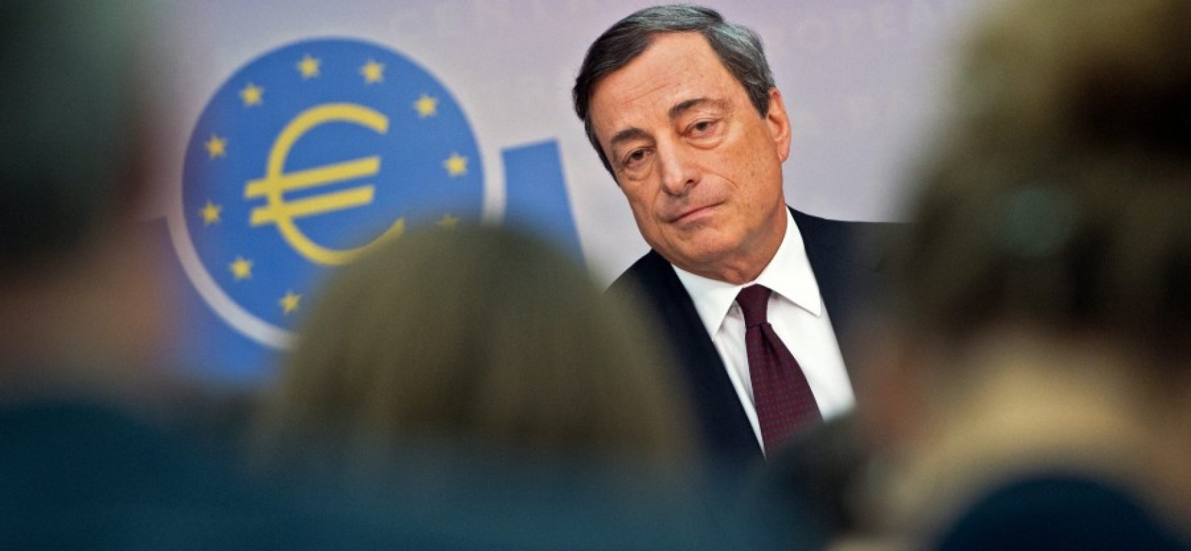 Bloomberg: Ο Ντράγκι θα ερωτηθεί για την Ελλάδα στο Ευρωκοινοβούλιο