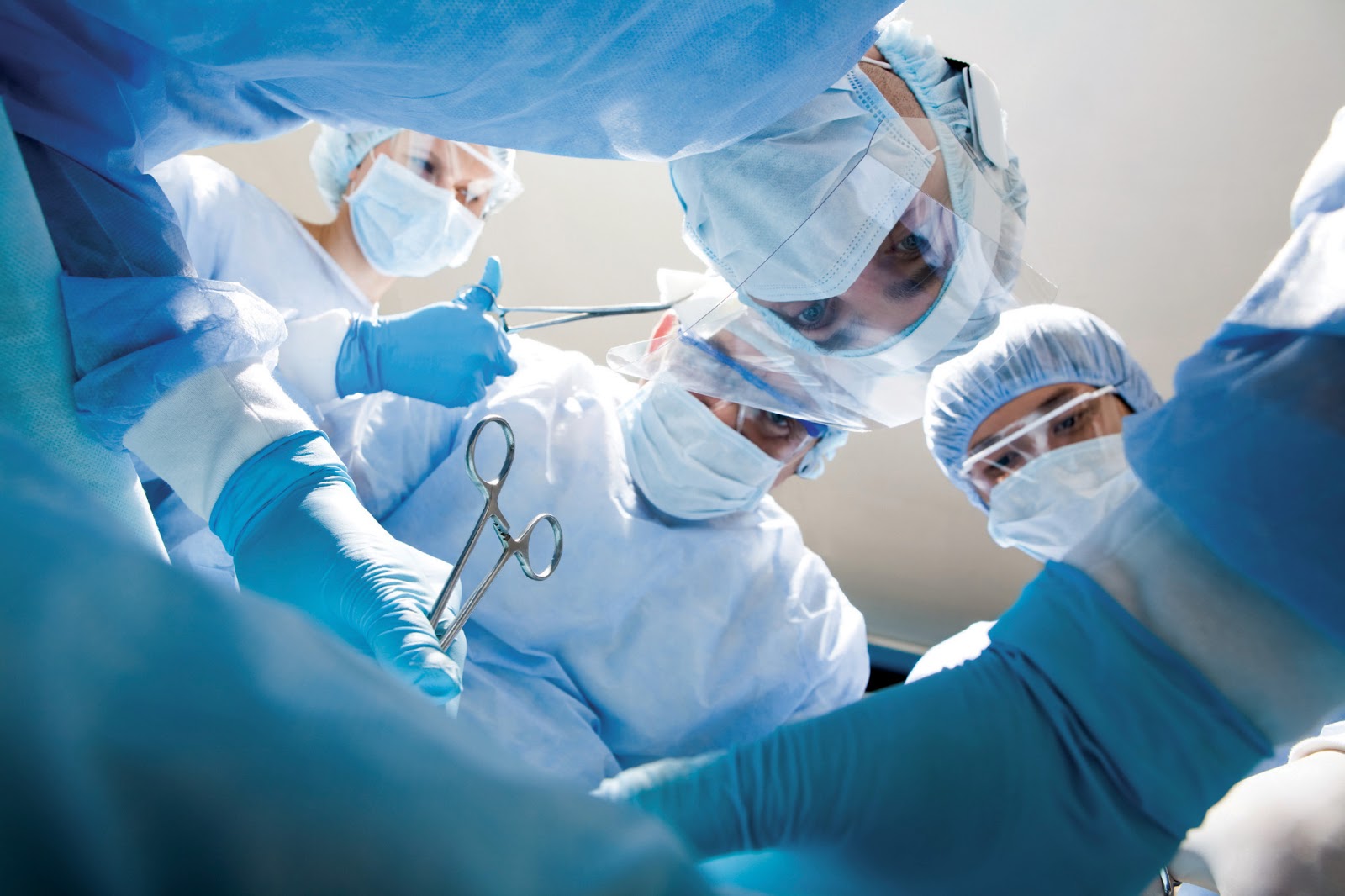 Στο χειρουργείο η μαθήτρια – Kρίσιμη η κατάστασή της