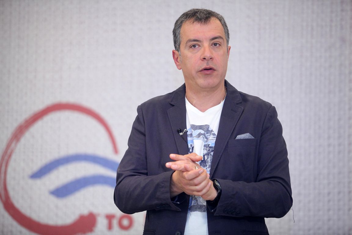 Θεοδωράκης: Δεν έχουμε μέλλον έξω από την Ευρώπη