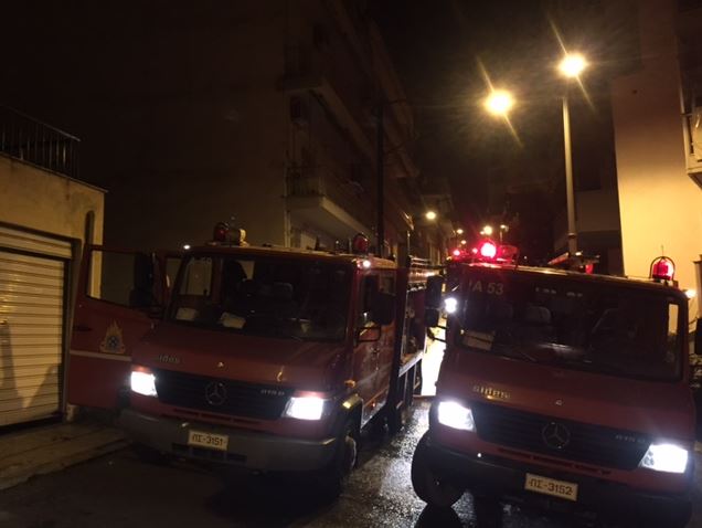 Πυρκαγιά σε διαμέρισμα στη Θεσσαλονίκη – ΒΙΝΤΕΟ – ΦΩΤΟ